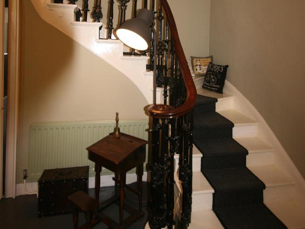 Broomhouse Farmhouse Cheswick  ภายนอก รูปภาพ